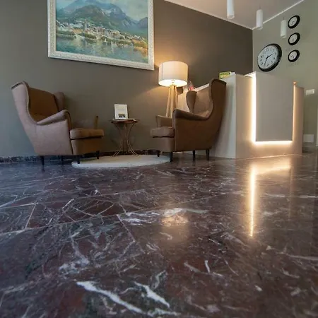 Hotel Moderno 3*