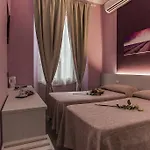 فندق Moderno ليكو