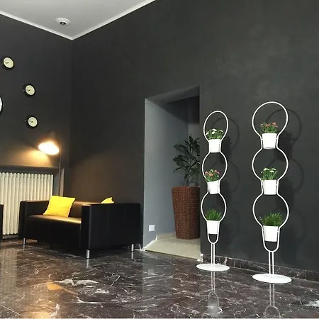 Moderno Hotel 3*
