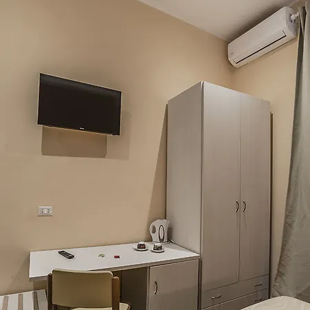 Moderno מלון לקו