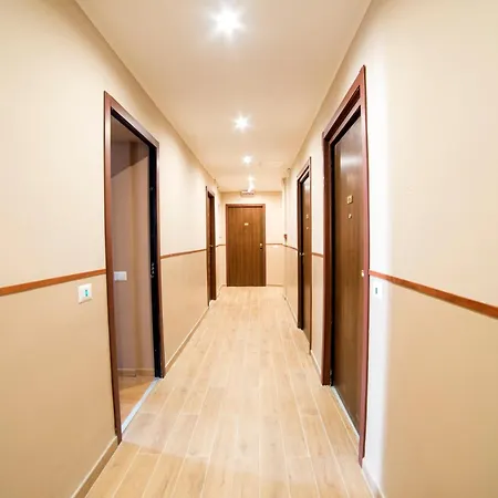 ホテル Moderno